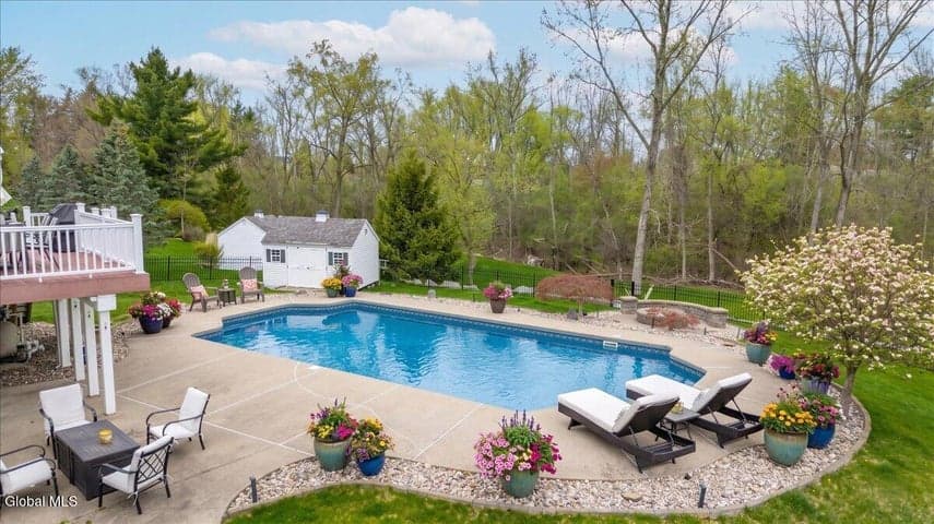 34 Marne Street, Colonie, NY, photo 3
