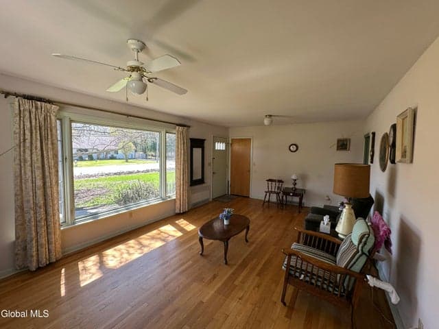 427 Ridge Road, Queensbury, NY, photo 2
