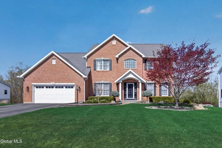 34 Marne Street, Colonie, NY, photo 2
