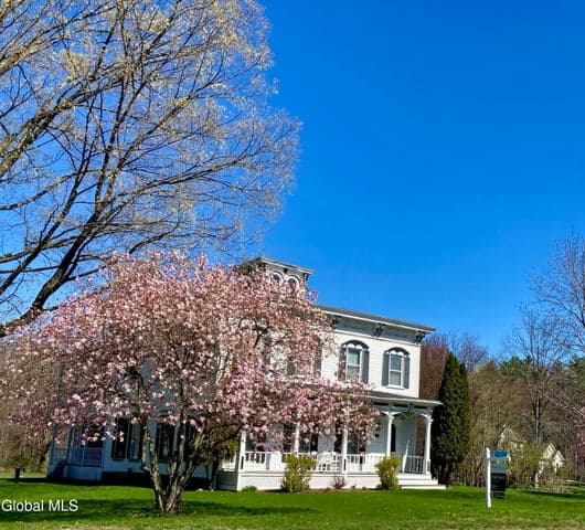 392 Gurn Springs Road, Wilton, NY, photo 3