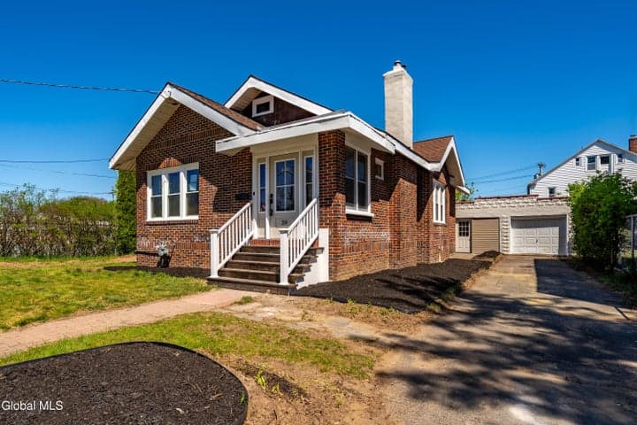 39 Taft Avenue, Albany, NY, photo 2