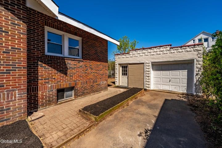 39 Taft Avenue, Albany, NY, photo 3