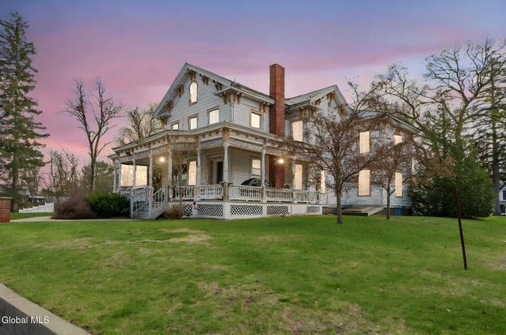3847 Main Street, Warrensburg, NY, photo 3
