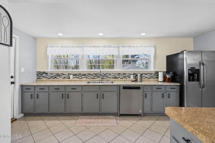 1321 Helderberg Avenue, Schenectady, NY, photo 4