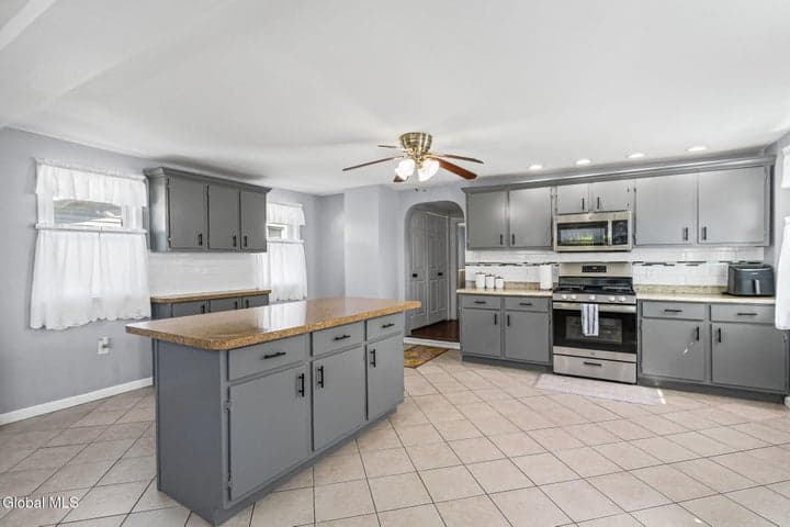 1321 Helderberg Avenue, Schenectady, NY, photo 3