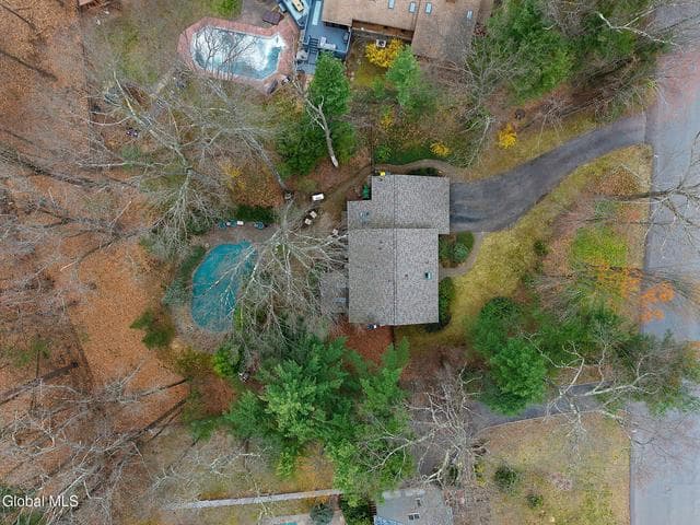 51 Robinwood Drive, Clifton Park, NY, photo 3