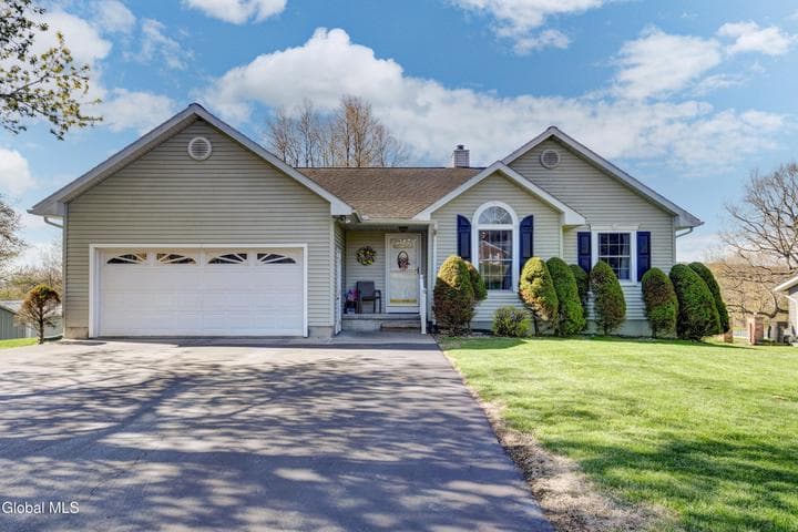 4 Rockefeller Drive, St Johnsville, NY, photo 1