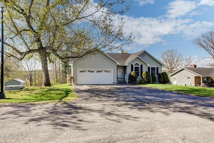 4 Rockefeller Drive, St Johnsville, NY, photo 3