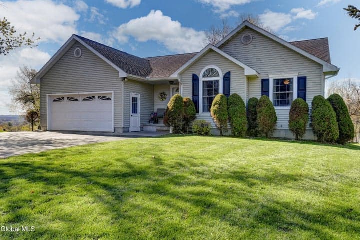 4 Rockefeller Drive, St Johnsville, NY, photo 5