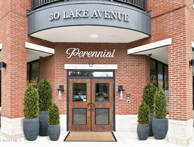 30 Lake Avenue #207, Saratoga Springs, NY, photo 1