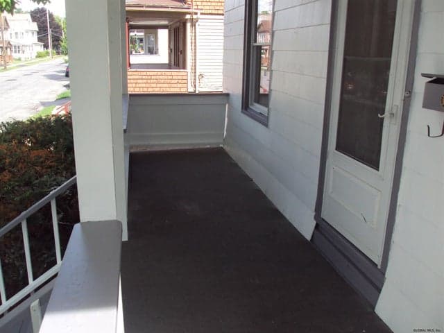 11 Romeyn Avenue, Amsterdam, NY, photo 3