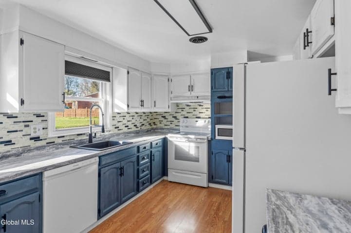 185 Exchange Street, Colonie, NY, photo 5