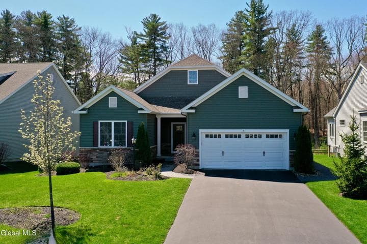 9 Linden Park Drive, Halfmoon, NY, photo 3