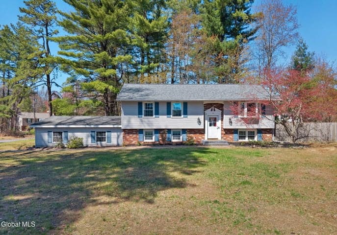 36 Evergreen Avenue, Clifton Park, NY, photo 1