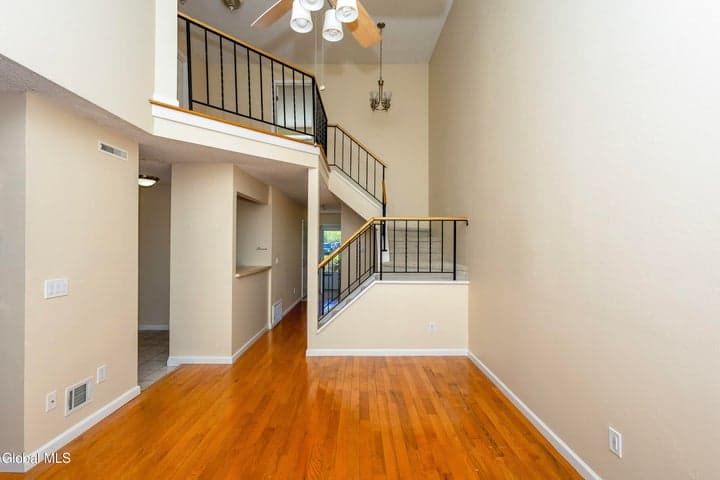 4 Justine Court, East Greenbush, NY, photo 2