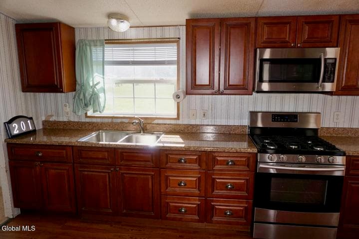 201 Reed Hill Road, Glen, NY, photo 2