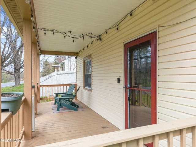 93 Chatham Street, Nassau, NY, photo 4