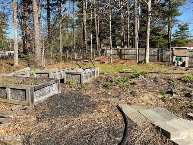 2940 W Lydius Street, Guilderland, NY, photo 3