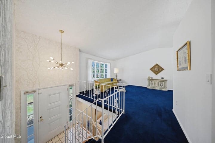 874 Maxwell Drive, Niskayuna, NY, photo 3