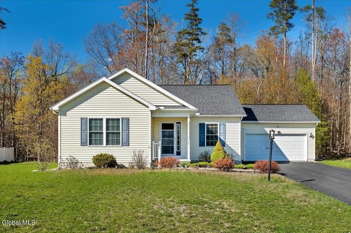 18 Kelly Lane, Halfmoon, NY, photo 1