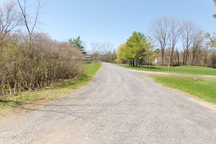 32 Aviator Way, Kingsbury, NY, photo 2