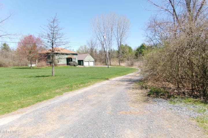 32 Aviator Way, Kingsbury, NY, photo 3