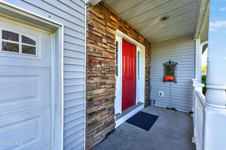 22 Van Winkle Road, Hudson, NY