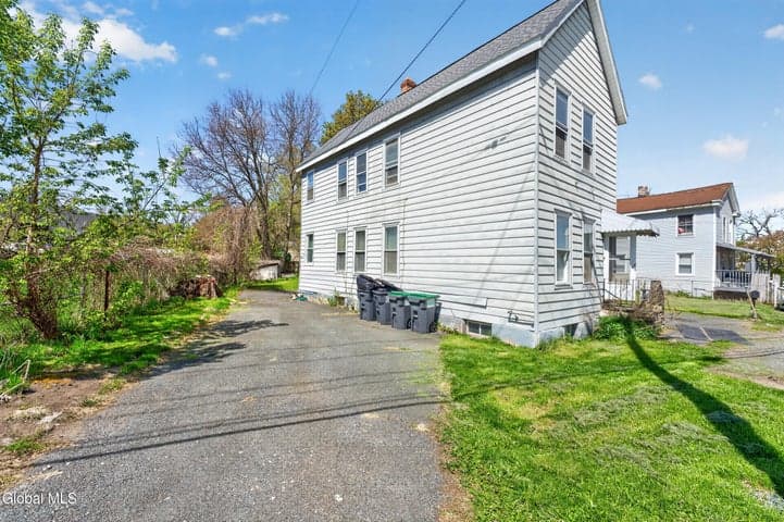 28 Mohawk Avenue, Waterford, NY, photo 2