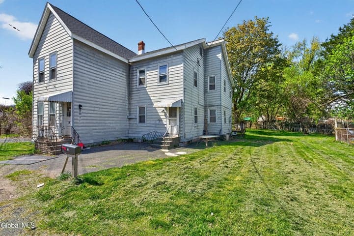 28 Mohawk Avenue, Waterford, NY, photo 3
