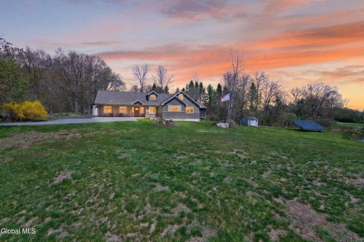 111 Pond Hill Lane, Altamont, NY, photo 3