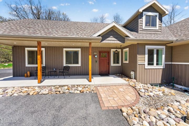 111 Pond Hill Lane, Altamont, NY, photo 2