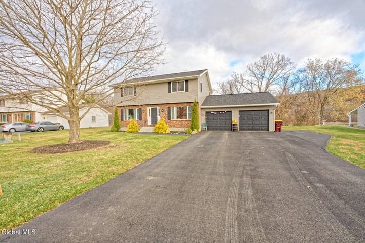 36-38 Riverview Drive, Rotterdam, NY, photo 1