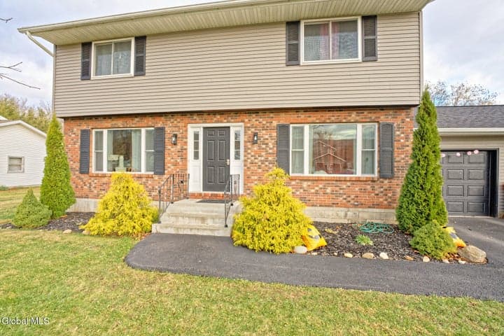 36-38 Riverview Drive, Rotterdam, NY, photo 2