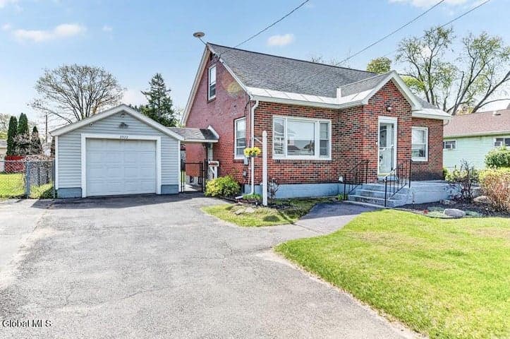2522 Van Dyke Avenue, Rotterdam, NY, photo 1