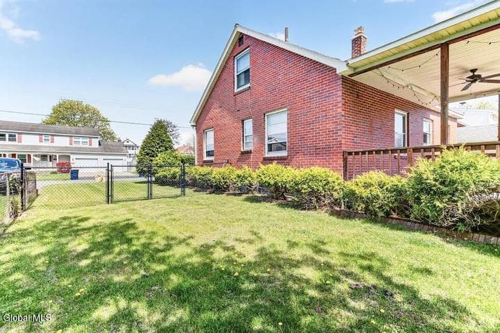 2522 Van Dyke Avenue, Rotterdam, NY, photo 3