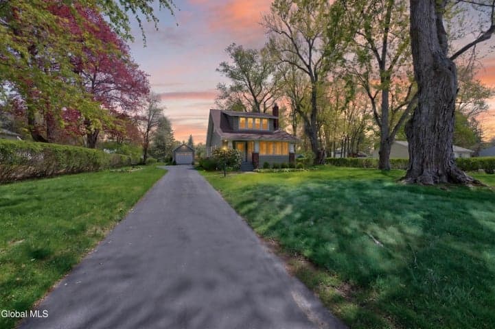 32 Old Troy Road, East Greenbush, NY, photo 3