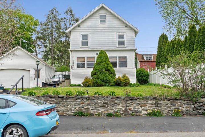 1524 Avenue A, Watervliet, NY, photo 2