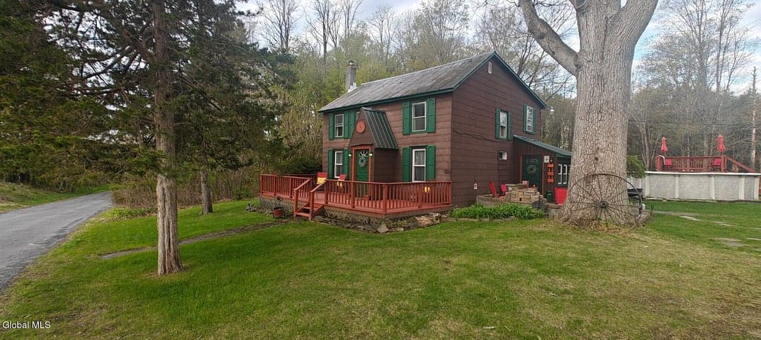 171 Willowbrook Drive, New Baltimore, NY