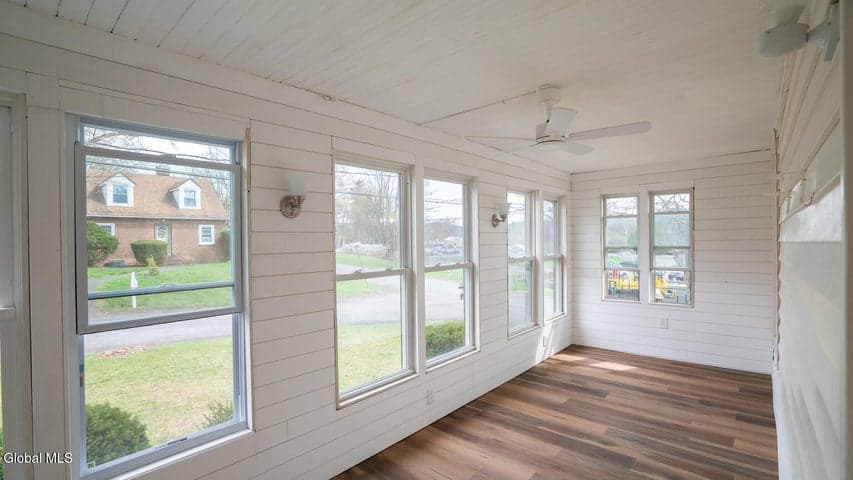 19 Elmwood Court, North Greenbush, NY, photo 5