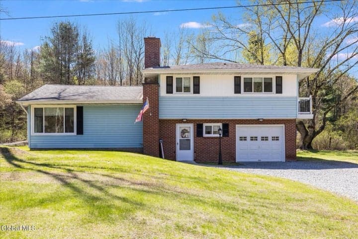 20 Clark Road, Northumberland, NY, photo 1