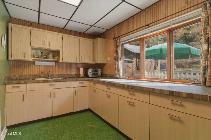 16 Pump House Road, Lake Luzerne, NY, photo 4