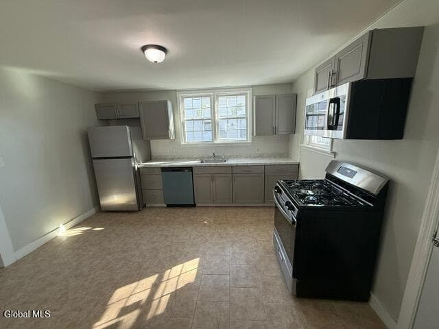 24 Orville Street, Glens Falls, NY, photo 5