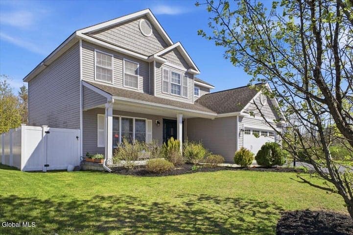 19 Woodlake Drive, Stillwater, NY, photo 2