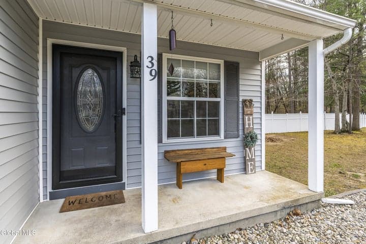 39 Woodthrush Court, Milton, NY, photo 3