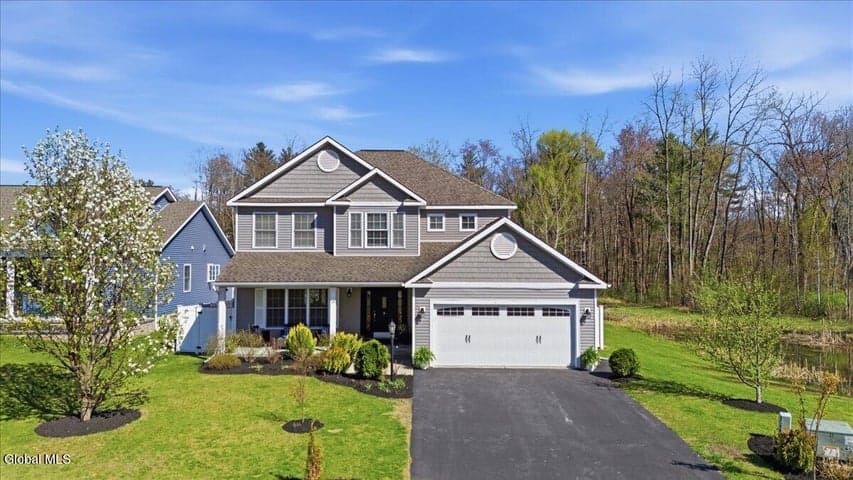 19 Woodlake Drive, Stillwater, NY, photo 1