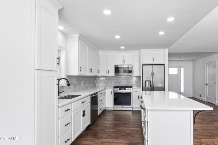 1379 NY-146, Clifton Park, NY, photo 3