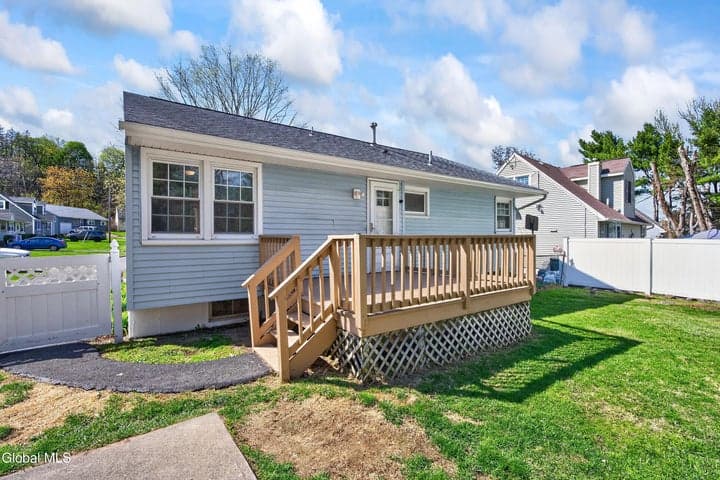 46 Biscayne Boulevard, Troy, NY, photo 4
