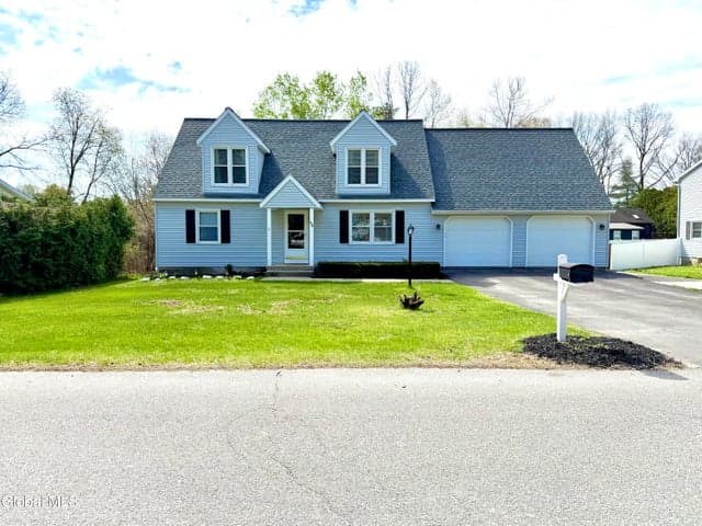 15 Wynnefield Drive, South Glens Falls, NY, photo 1