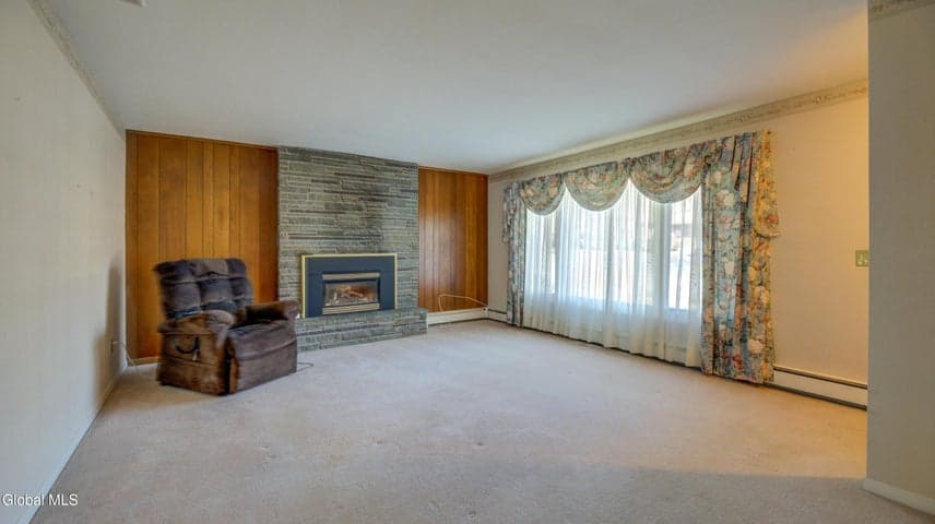 39 Northern Terrace, Gloversville, NY, photo 2