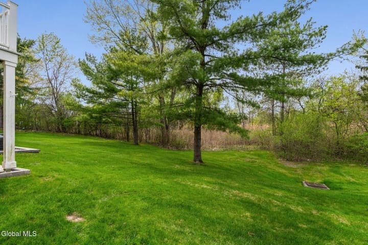 184 Cedarview Lane, Colonie, NY, photo 4